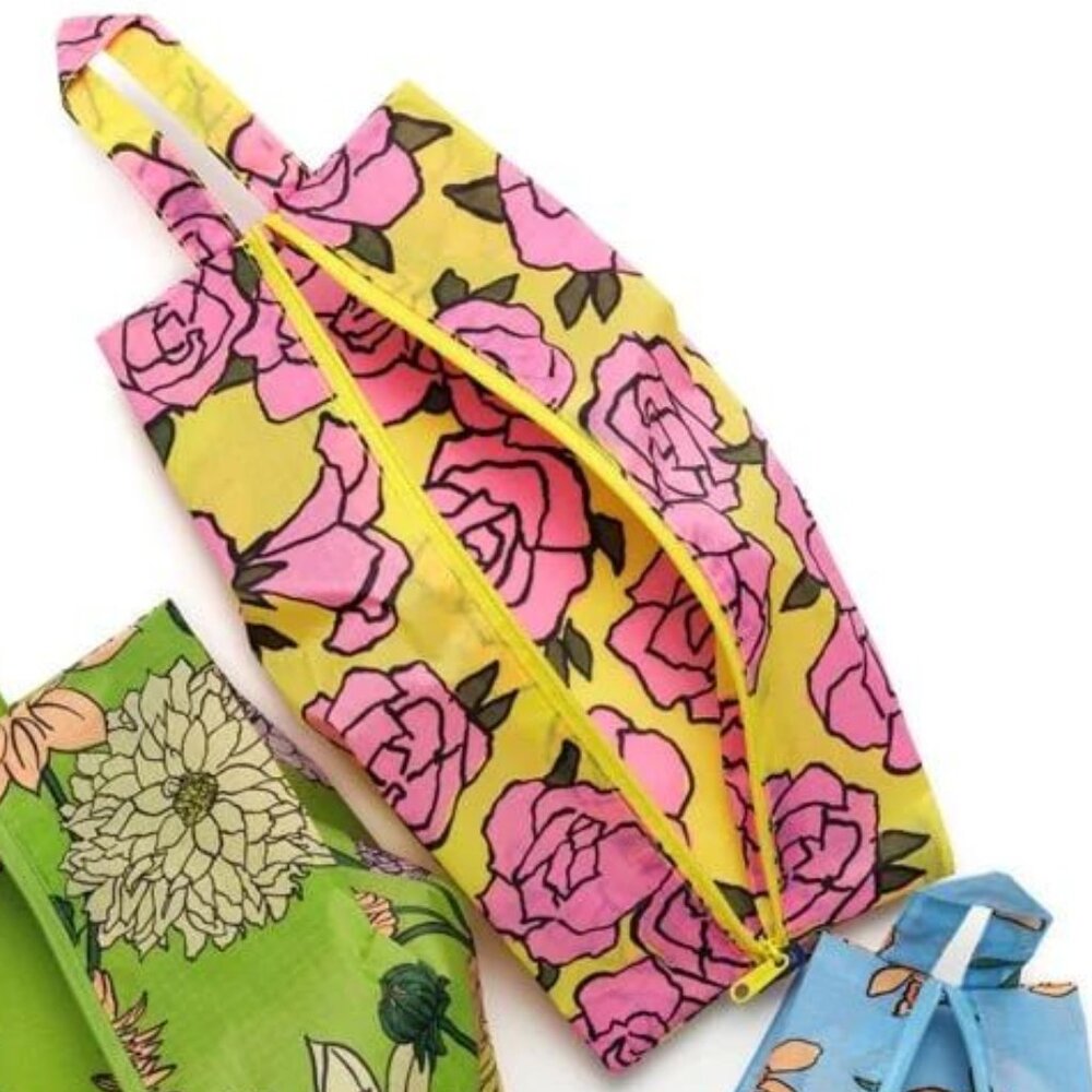 NWOT Baggu 3D Zip Pouch Medium - Rose (Garden Flowers) - Picture 7 of 9